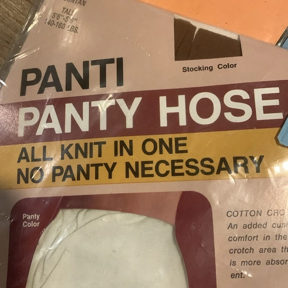 5 Pairs of Vintage Dead Stock NIP Panty Hose Tall/Queen Size Navy Blue/Tan Sheer